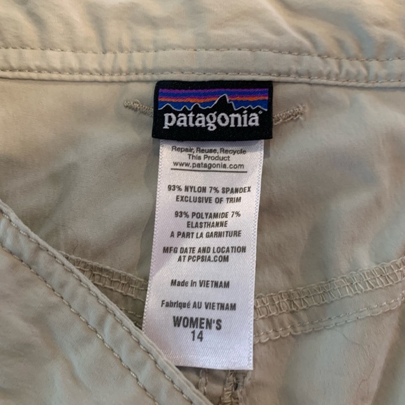 Patagonia Hiking capri pants Size 14 Light tan color roll up option - Picture 3 of 8